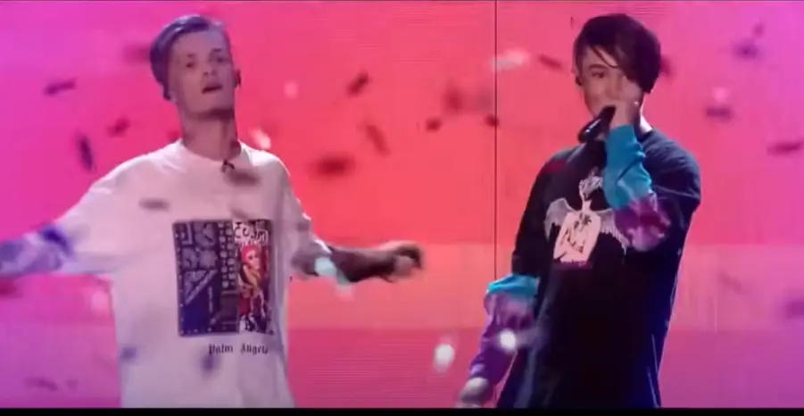 Bars and Melody net worht